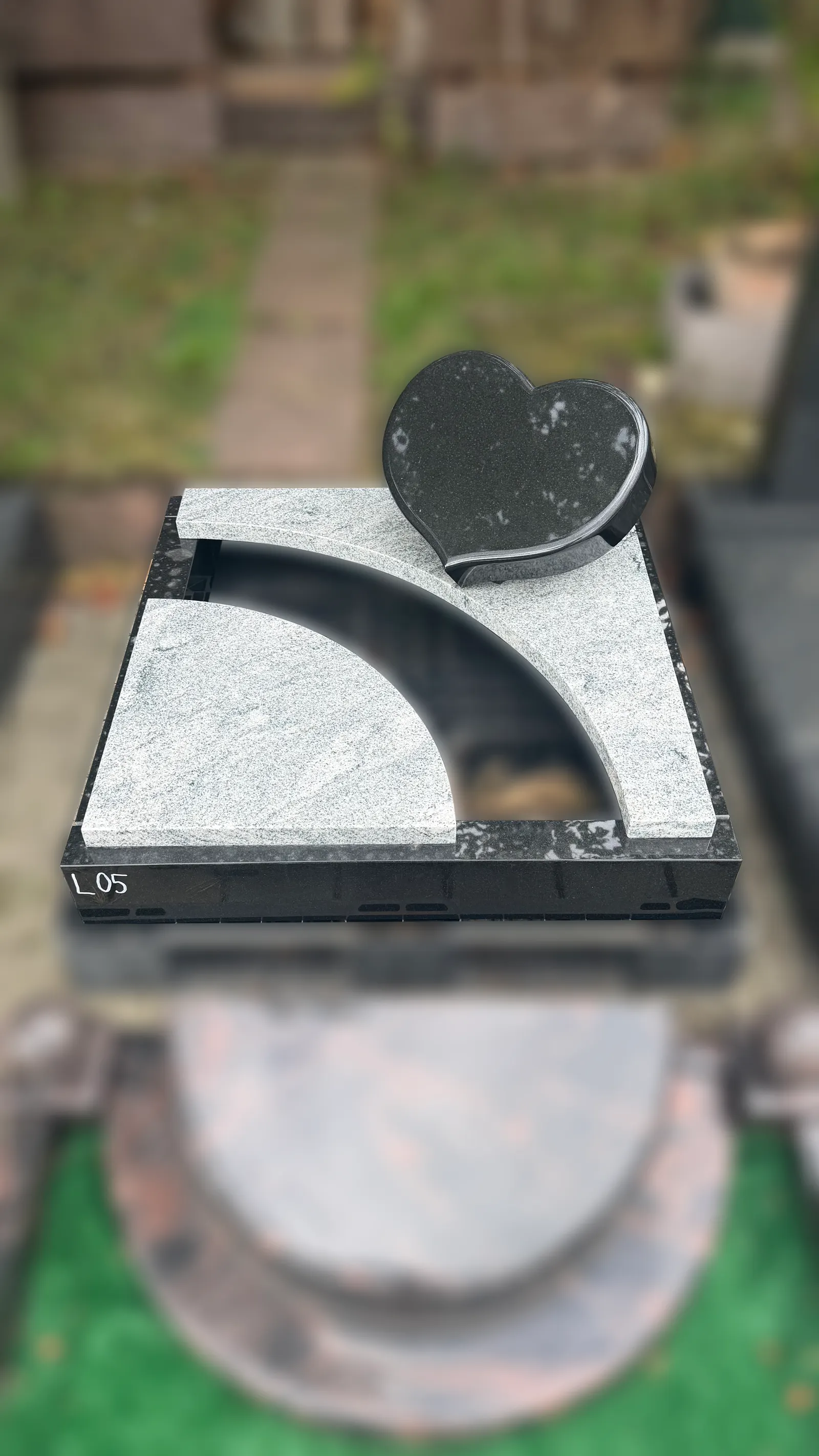 Urnengrab L05